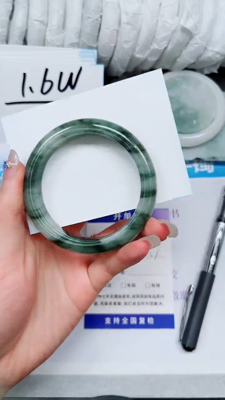 【闪购商品】石英质玉手镯未镶嵌A141-56`57`