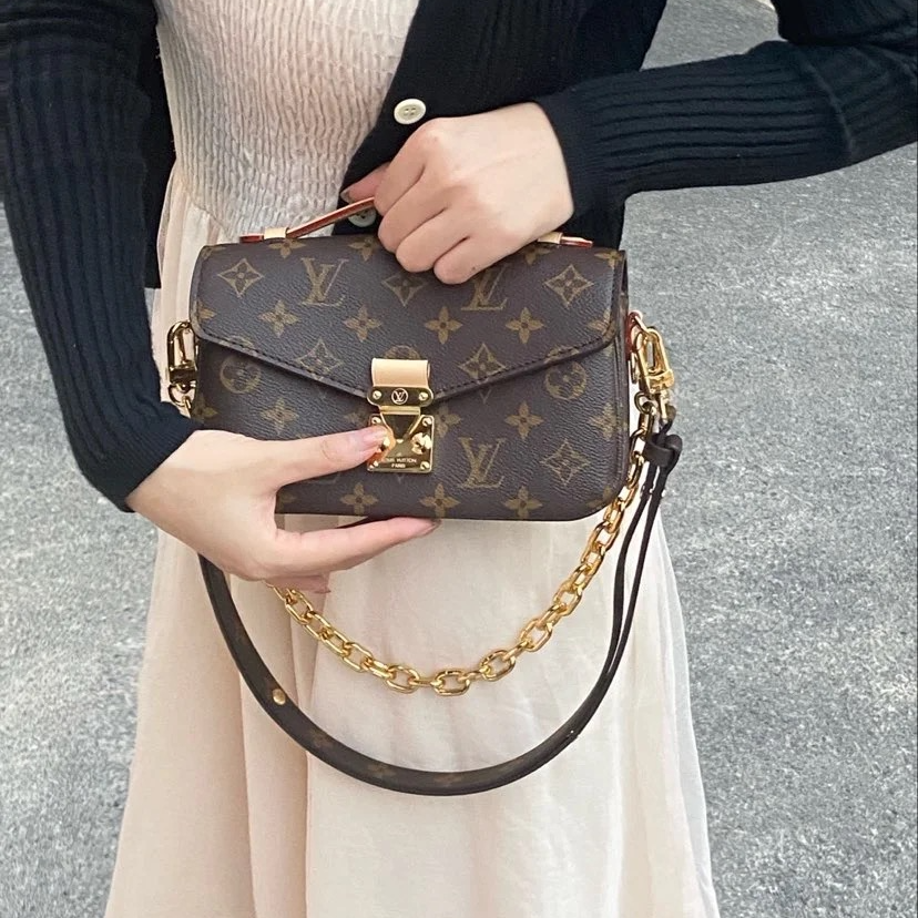 99新  LV  老花小邮差经典复古手提斜挎包