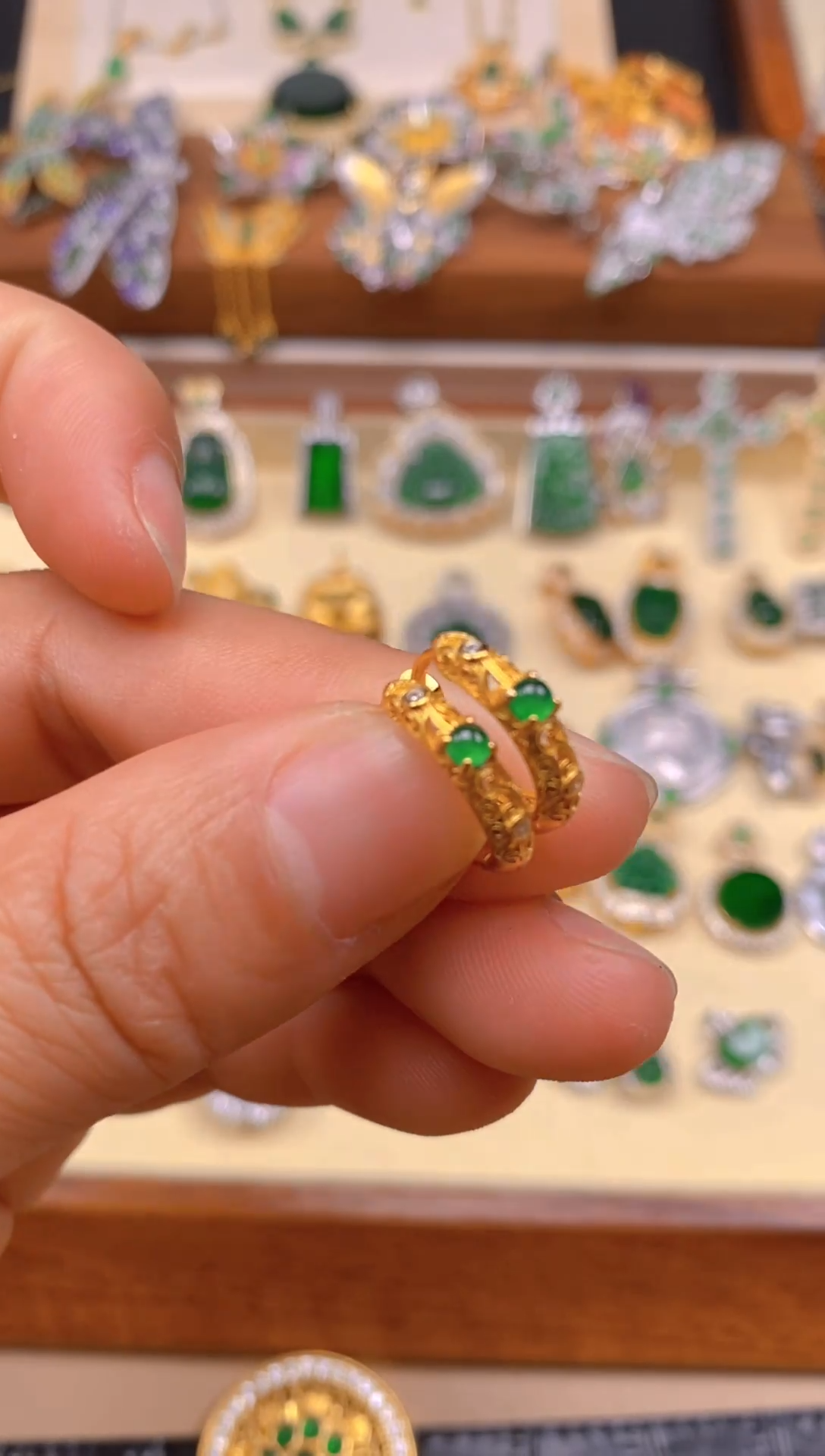 【闪购商品】翡翠耳饰银S925镶嵌耳圈