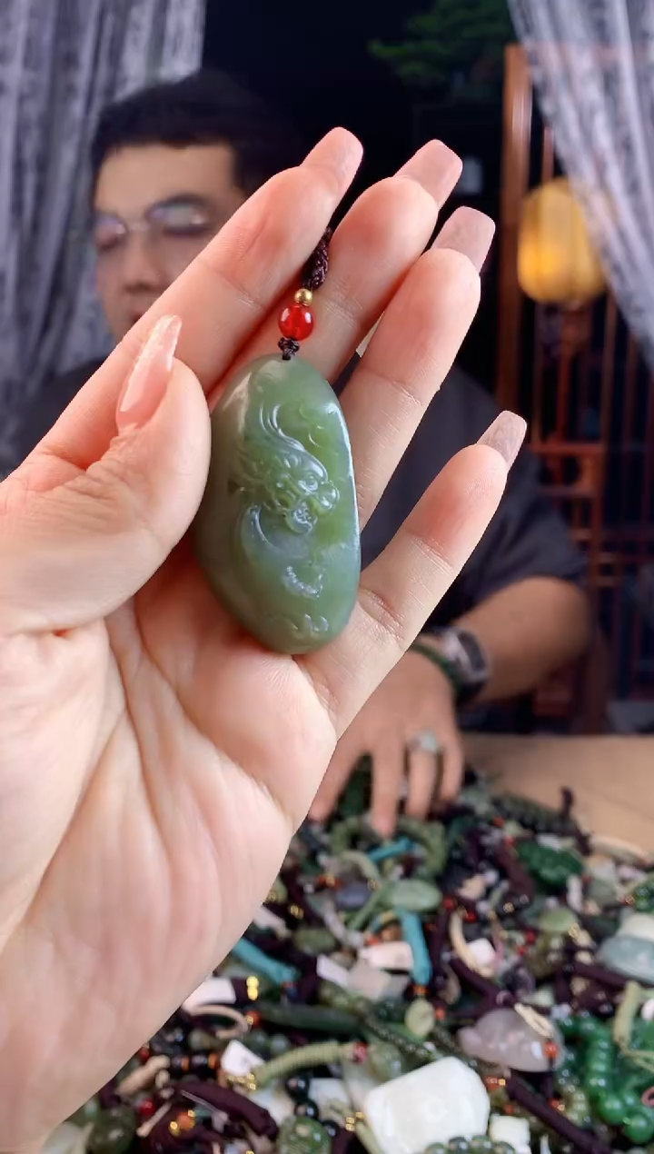 【闪购商品】和田玉挂件未镶嵌多样性发一