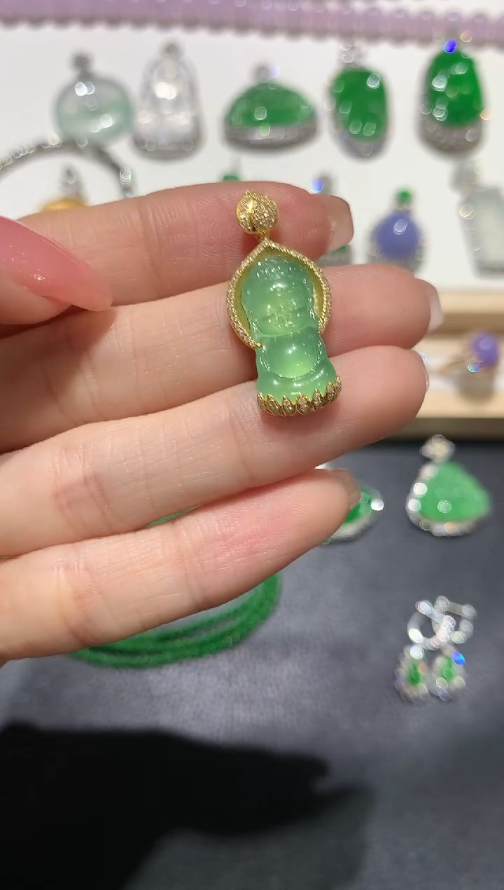 【闪购商品】翡翠颈饰18K金镶嵌团购10