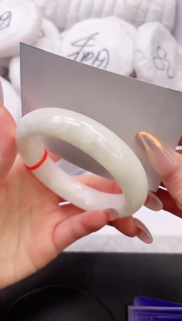 【闪购商品】和田玉手镯未镶嵌10K147-58