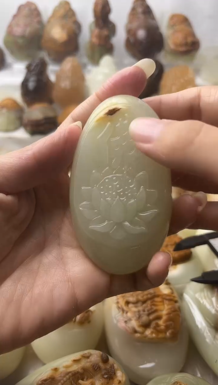 石材方解石手把摆件不退换佛莲花