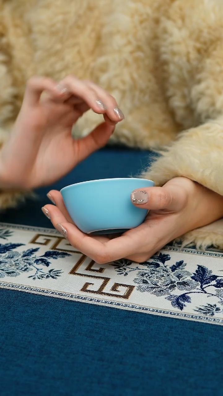 【闪购商品】鸡缸天空蓝微瑕 (不退不换 介意勿拍)