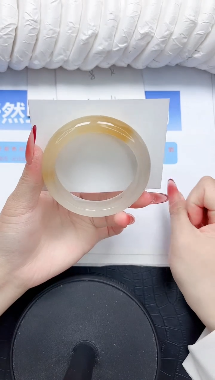 石英质玉手镯未镶嵌184-55