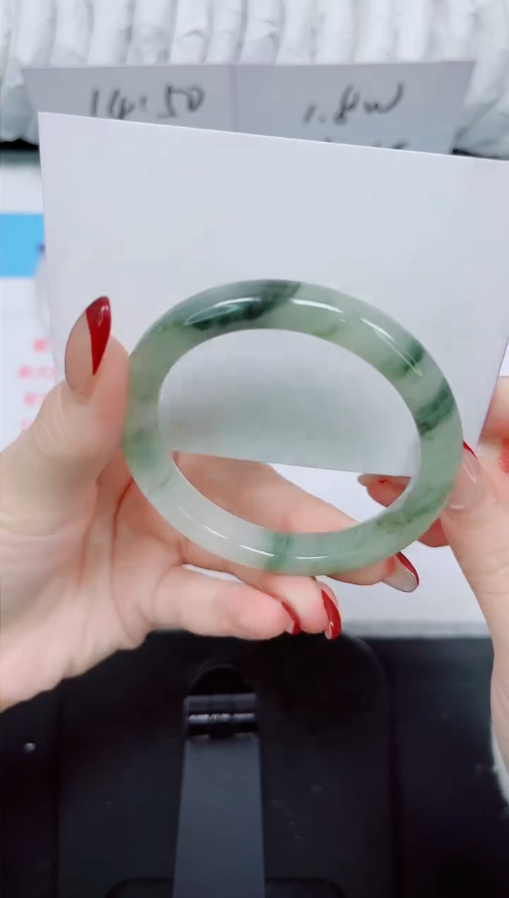 【闪购商品】石英质玉手镯未镶嵌113