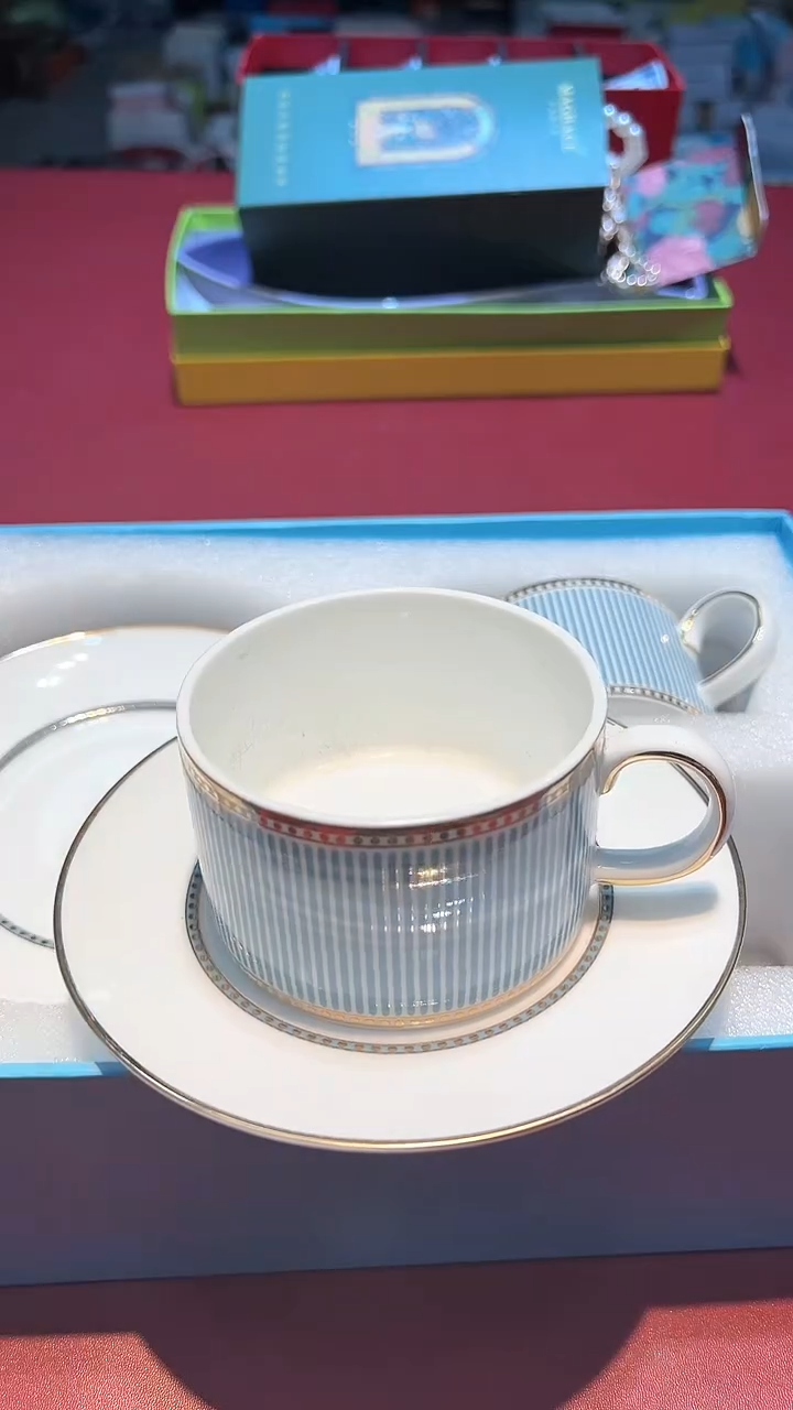 【闪购商品】瓷片锅碗瓢盆一件不剩