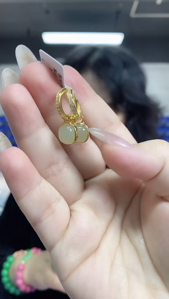 【闪购商品】和田玉未镶嵌耳饰多样性发其一颜色微差