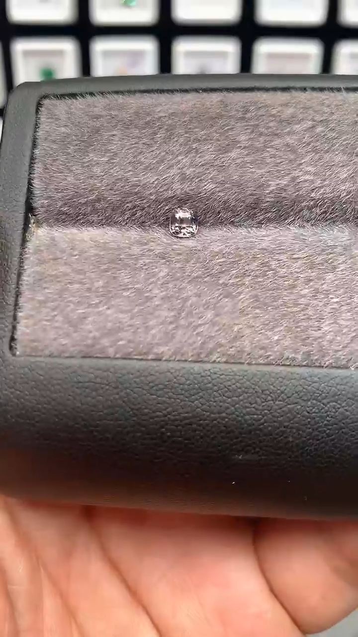 未镶嵌裸石尖晶石0.14克拉