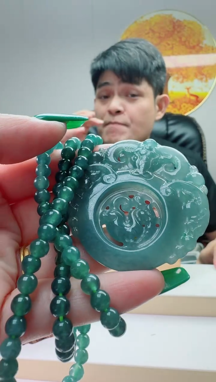 翡翠未镶嵌颈饰多样性随机发其一