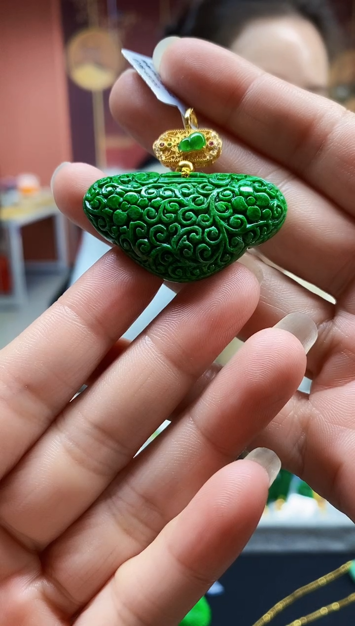 颈饰未镶嵌翡翠翡翠吊坠18