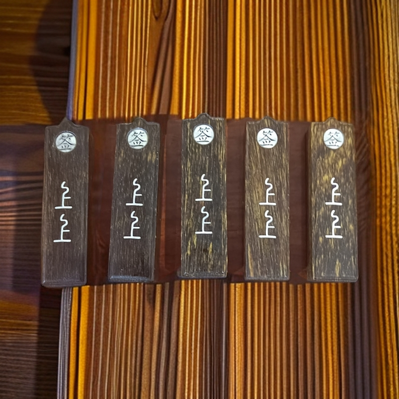 6号仓库-LS-FXG20806沉香吊坠/多样性发货其一件