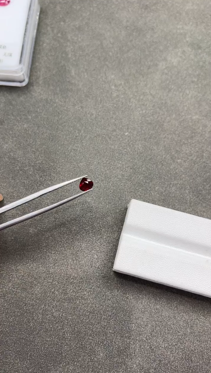 裸石红宝石无烧1.02ct
