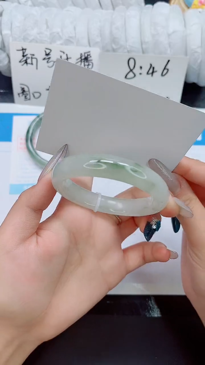 石英质玉手镯未镶嵌039-圈口58.4