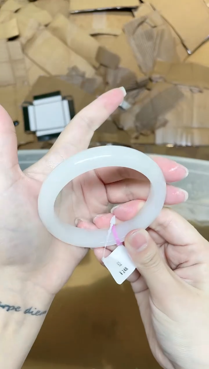 石英质玉手镯未镶嵌351-62