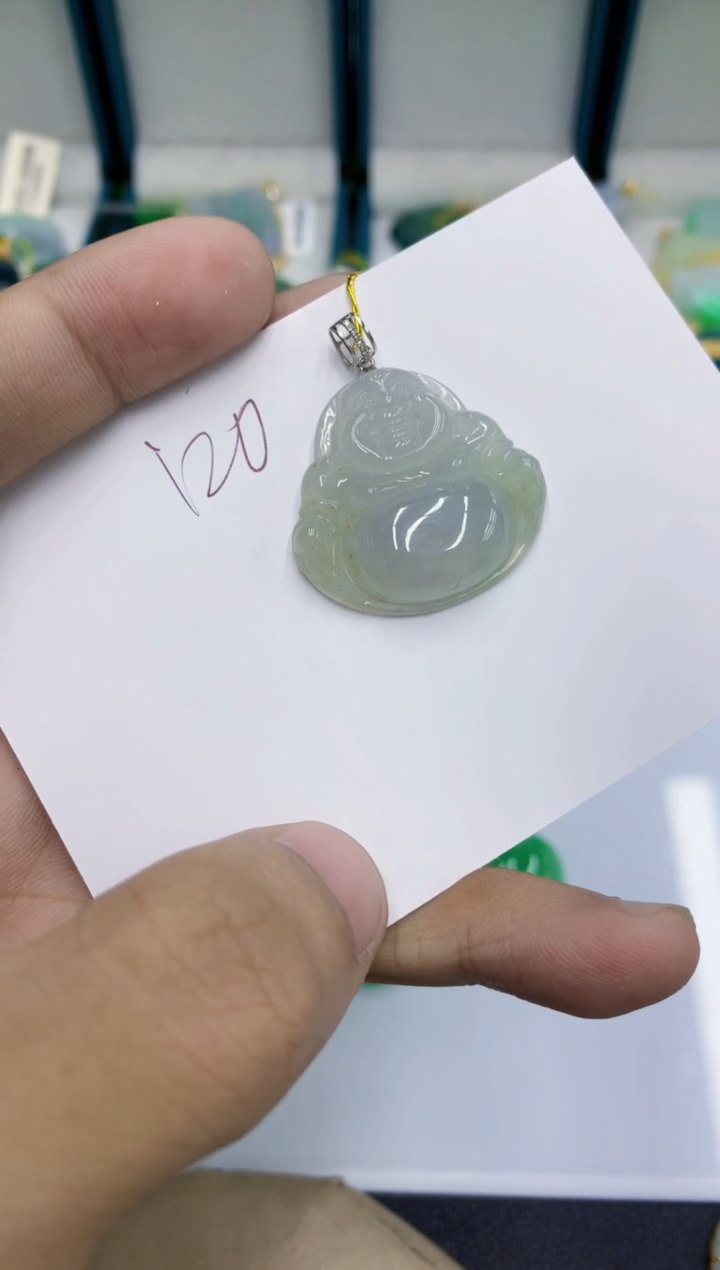 颈饰18K金镶嵌翡翠琴**欢翡翠