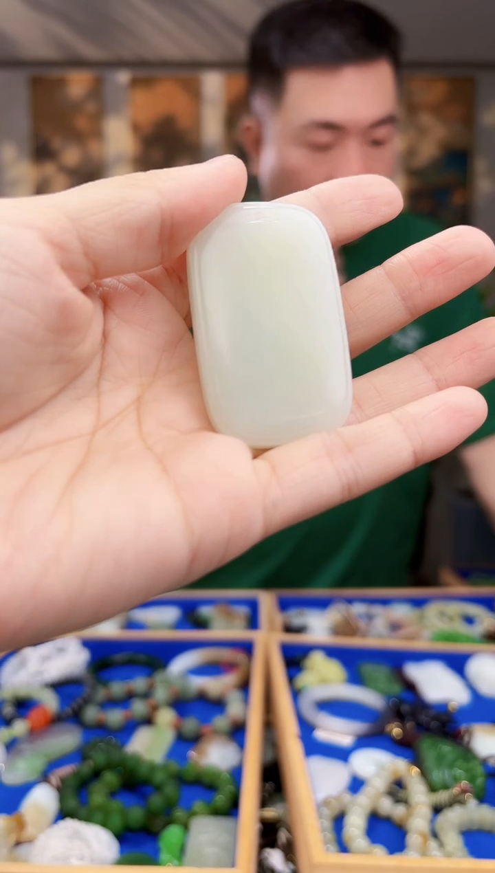 未镶嵌和田玉挂件拍一发一