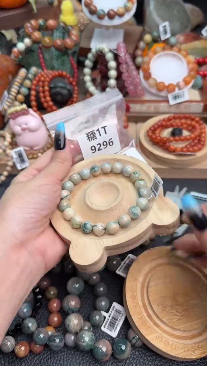 【闪购商品】石英质玉手链未镶嵌1T9296