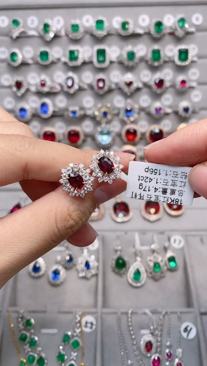 【闪购商品】红宝石18K金耳饰18K金镶嵌·