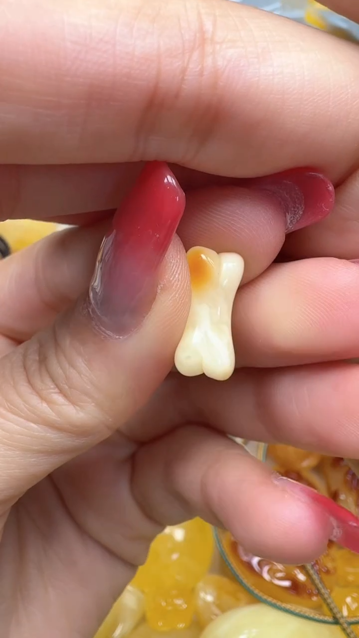 裸石琥珀未镶嵌如图