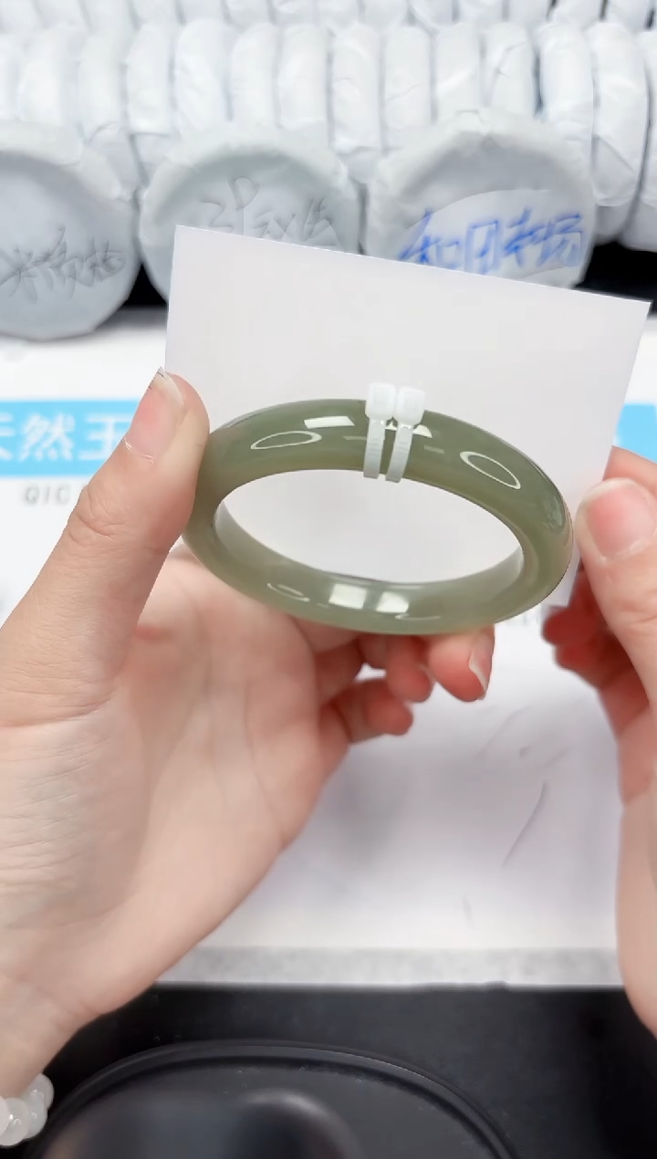 【闪购商品】和田玉手镯未镶嵌230-57.6