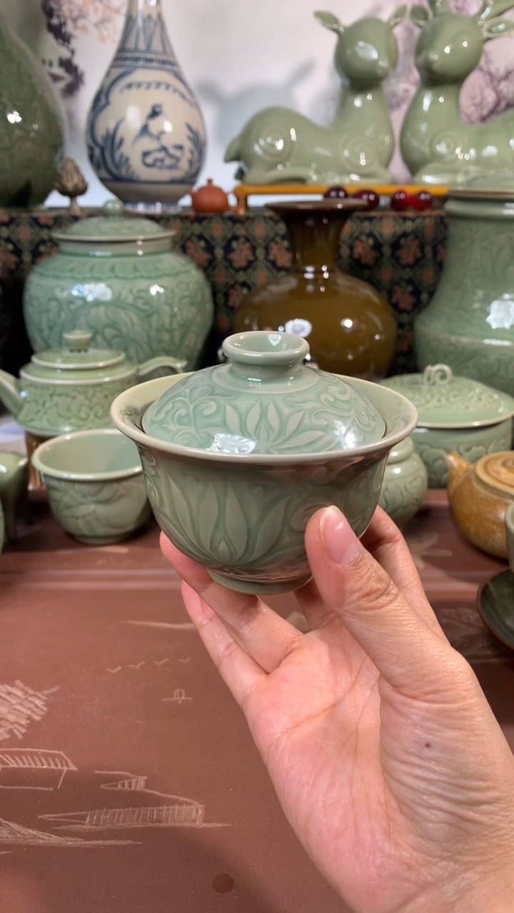 耀州窑瑕品盖杯釉色不一样青瓷缠枝莲纹二才盖碗150CC一只