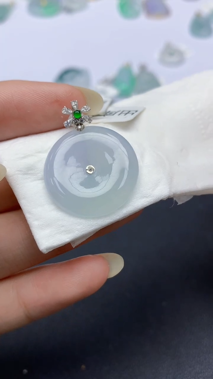 颈饰18K金镶嵌翡翠天然缅甸a货翡翠百元以上9元证书费自理