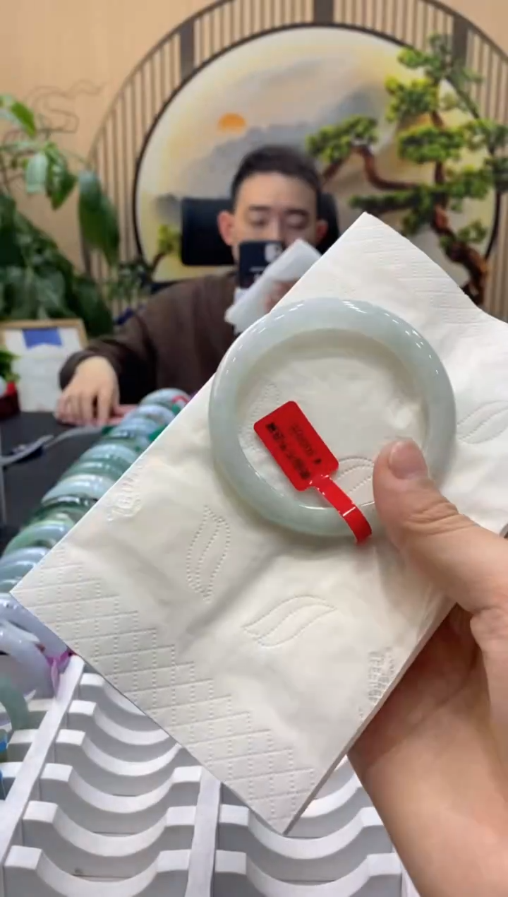 【闪购商品】翡翠手镯未镶嵌000011599