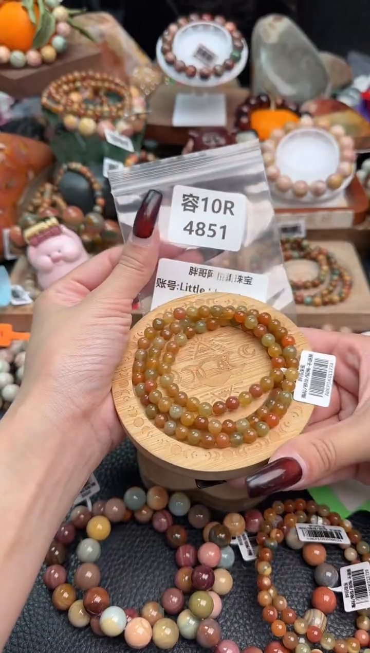 【闪购商品】石英质玉手链未镶嵌10R4851