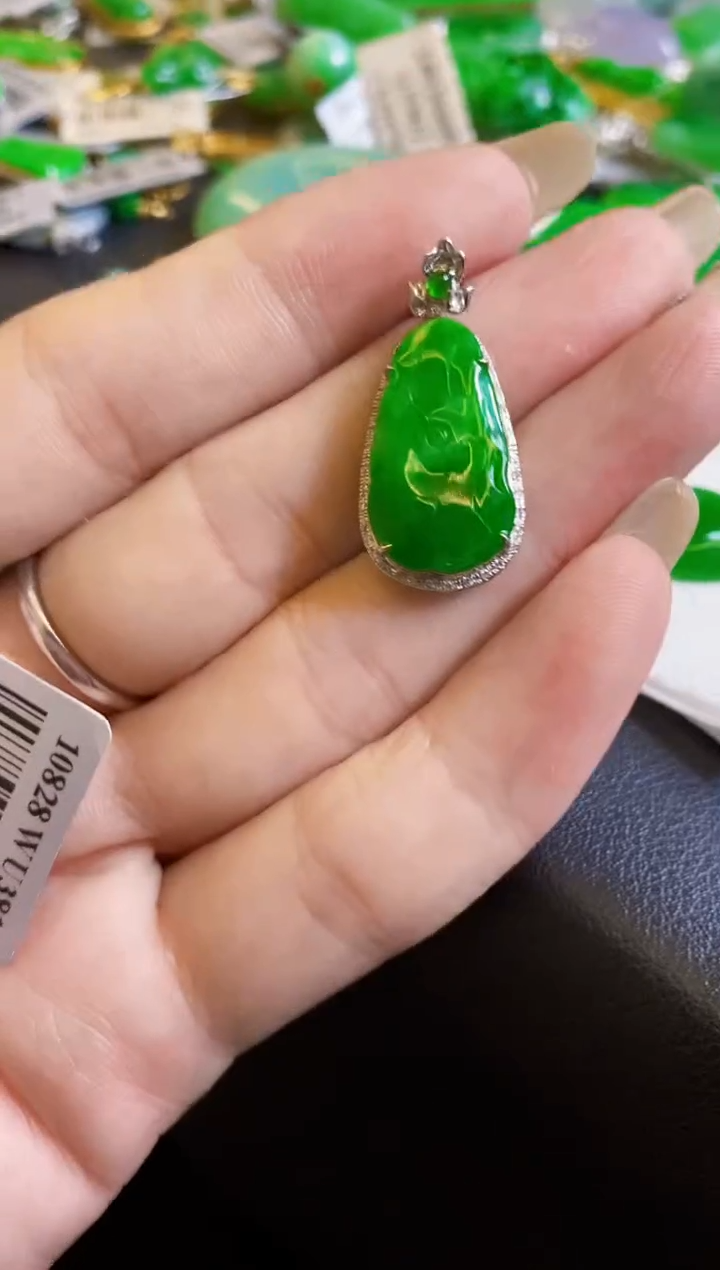 【闪购商品】定制翡翠18K金镶嵌荷叶