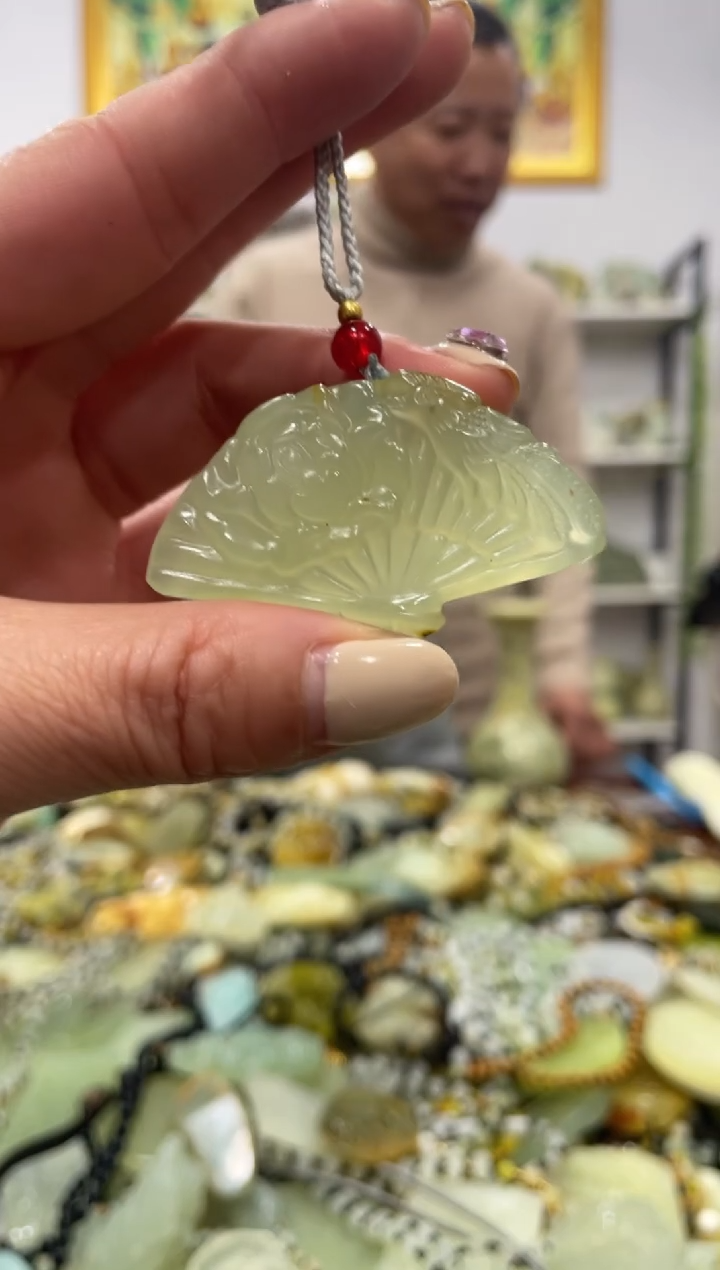 【闪购商品】岫玉吊坠未镶嵌           