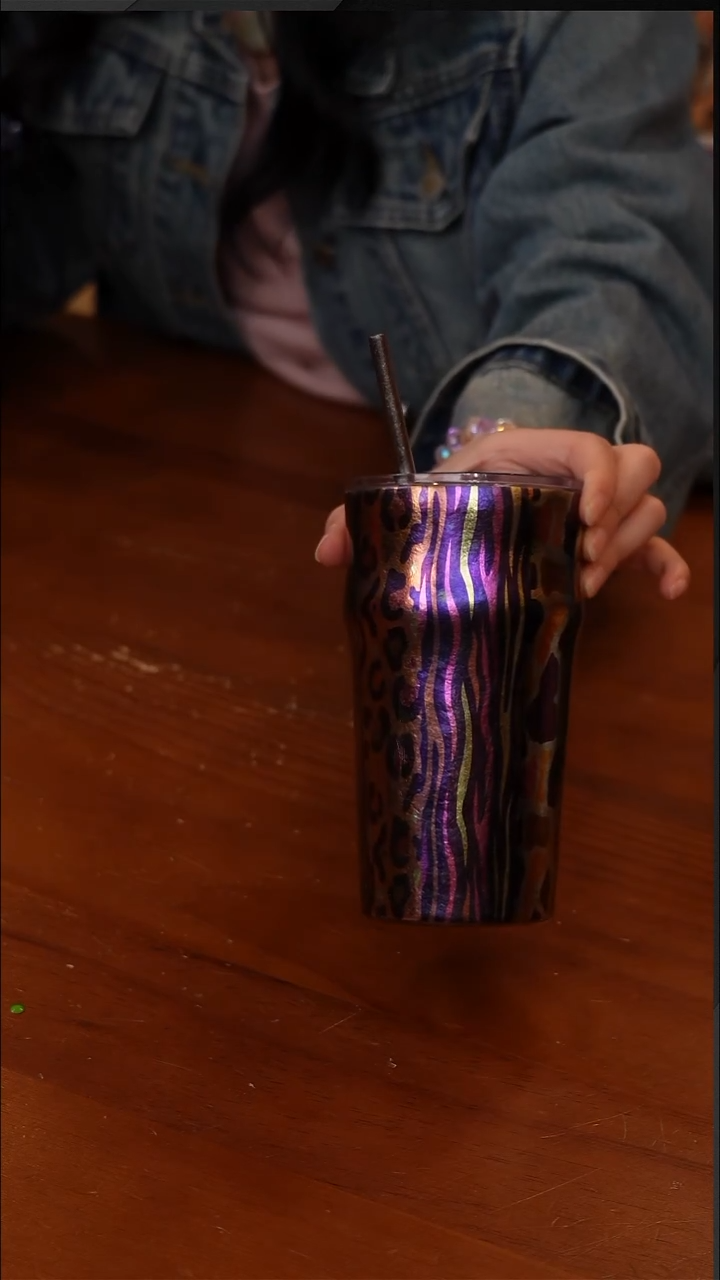 陶52--执彩彩钛纯钛广口杯啤酒杯500ML条纹-CF5530