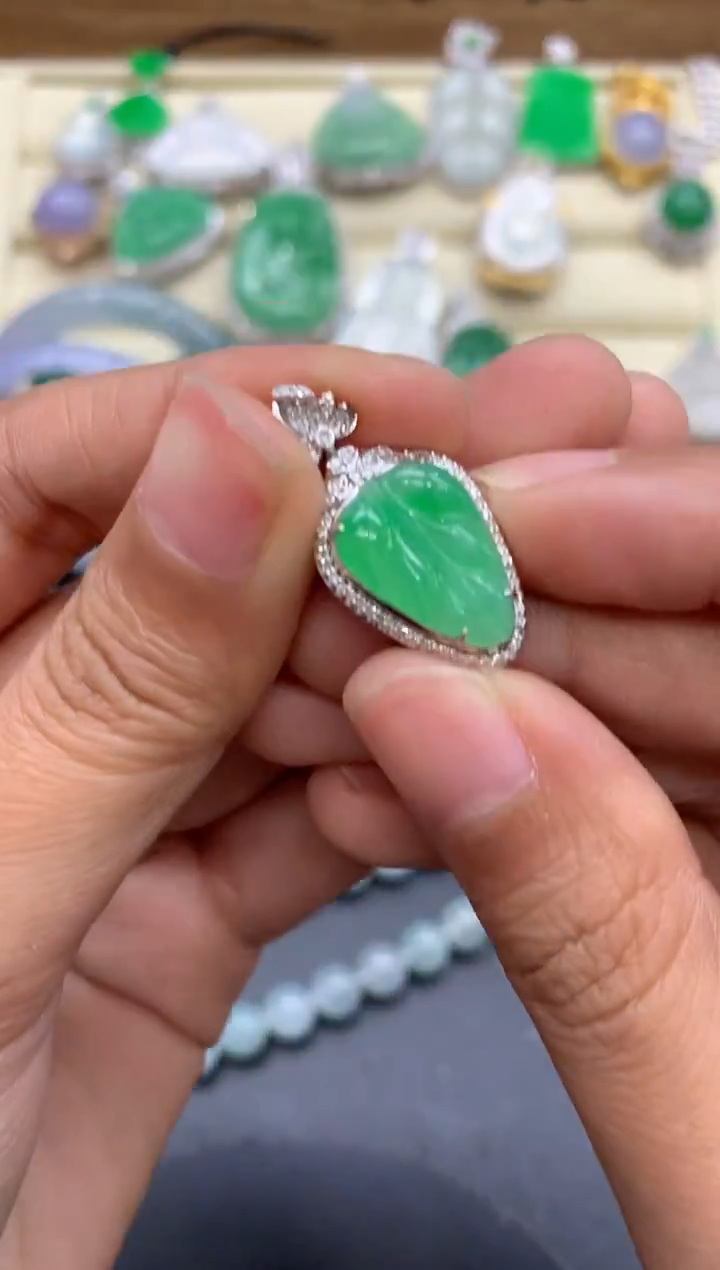 【闪购商品】翡翠颈饰18K金镶嵌122-中国好珍宝