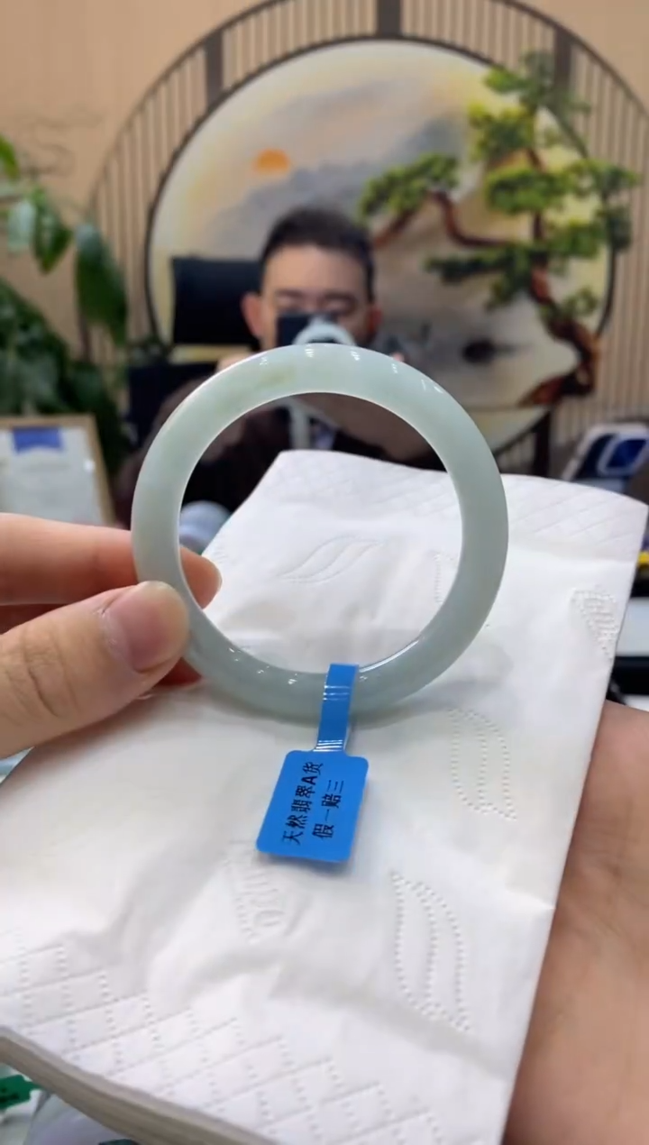 【闪购商品】翡翠手镯未镶嵌000011510