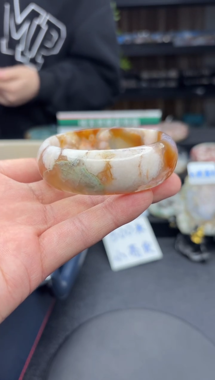 【闪购商品】石英质玉手镯未镶嵌663（58圈）