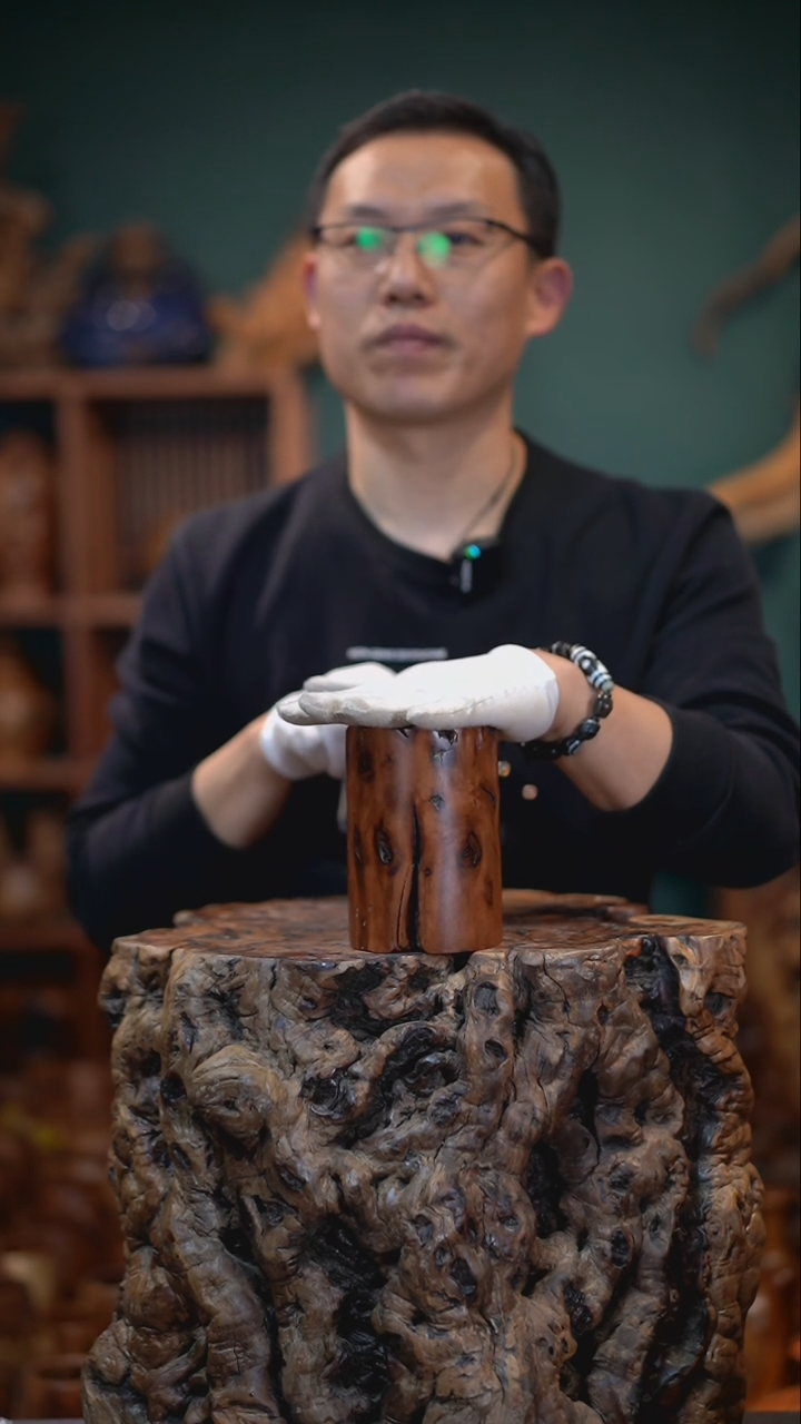 【闪购商品】枣木雷击枣木笔筒