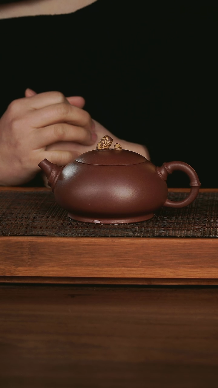 【闪购商品】紫砂茶壶 云石 深井老紫泥 180cc