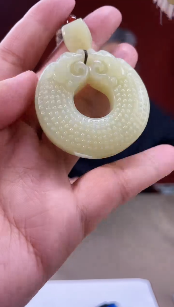 【闪购商品】定制和田玉多样性发货拍一发一06177