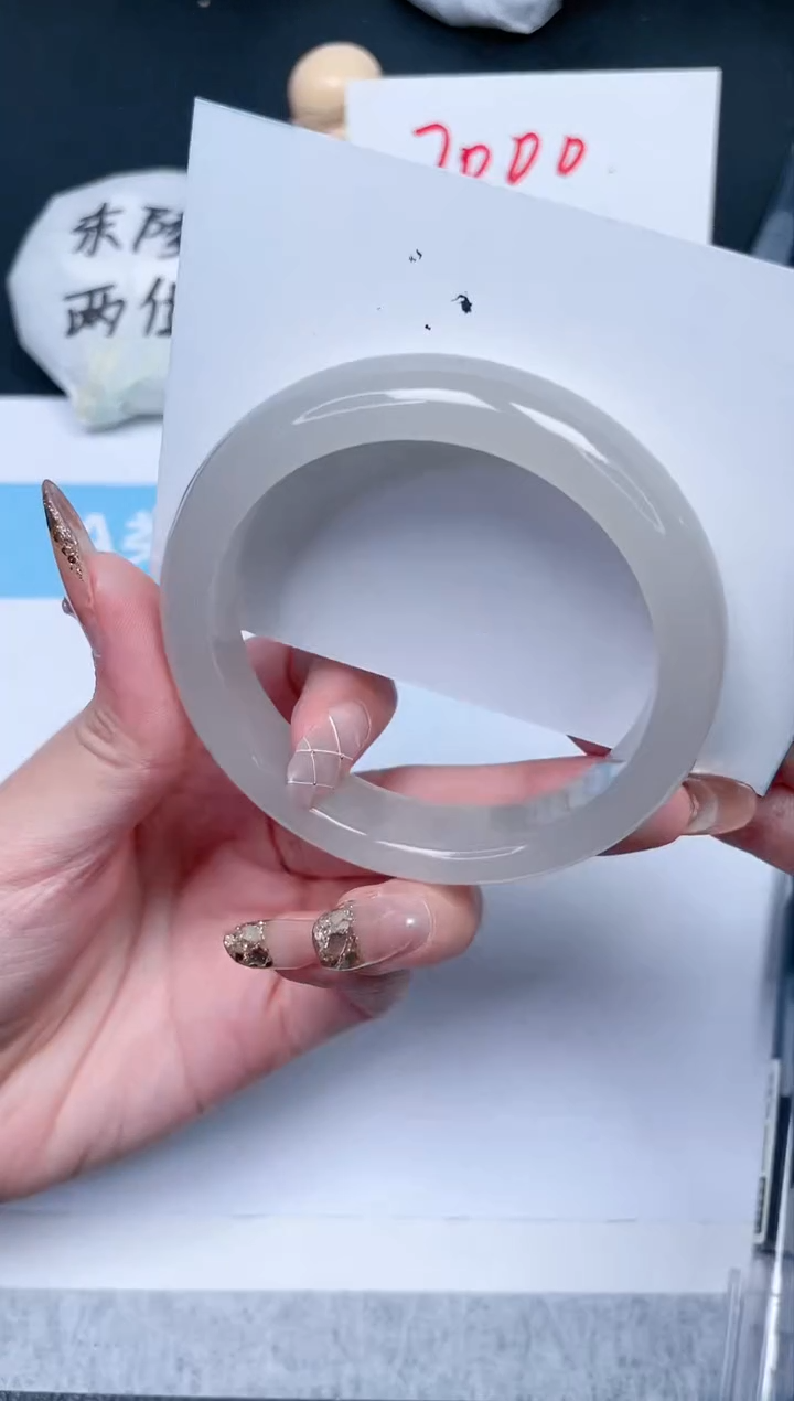 【闪购商品】石英质玉手镯未镶嵌76-56.4