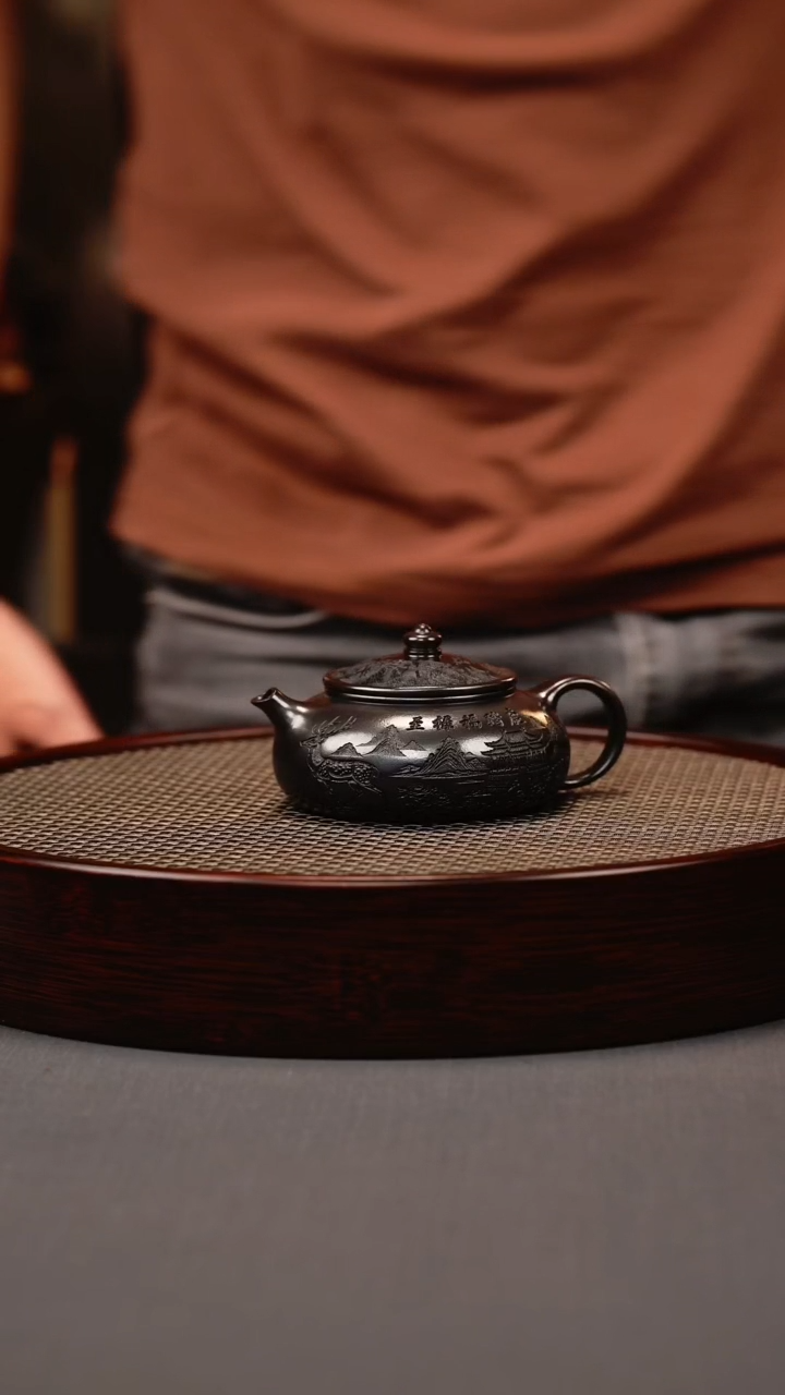 茶壶紫砂高黑泥 寒江 梅花鹿