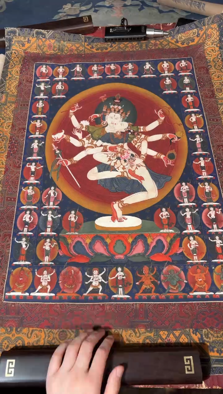 卷轴画龙妹的唐卡tk16