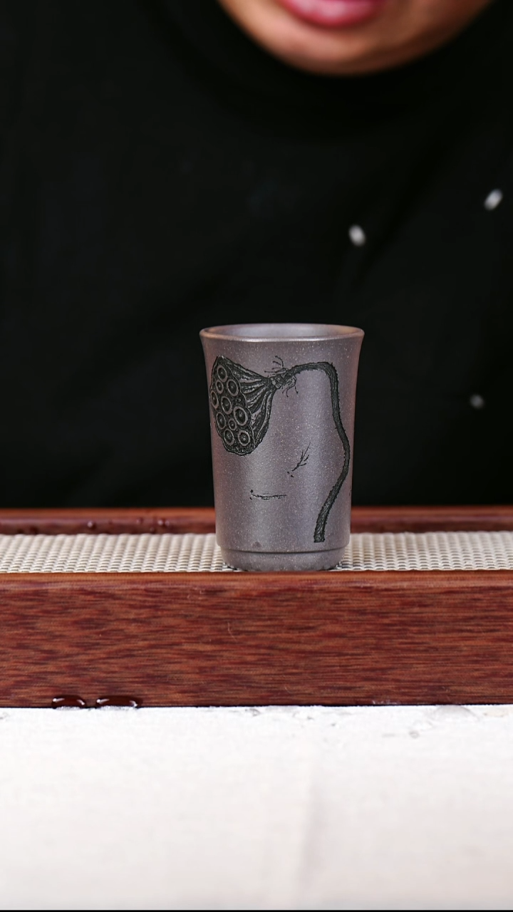 茶杯紫砂宜兴紫砂主人杯天青爱莲说