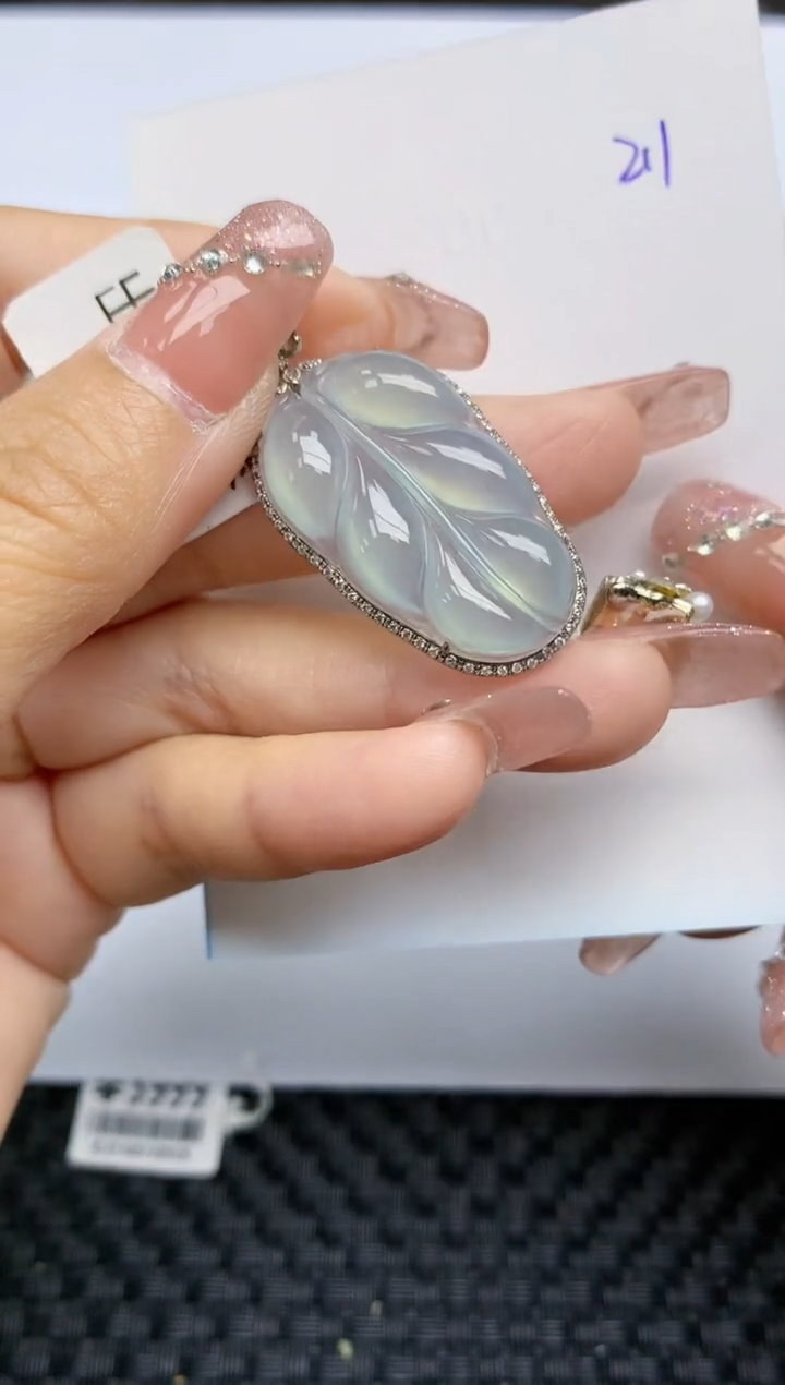 【闪购商品】翡翠颈饰18K金镶嵌天然A货翡翠 211