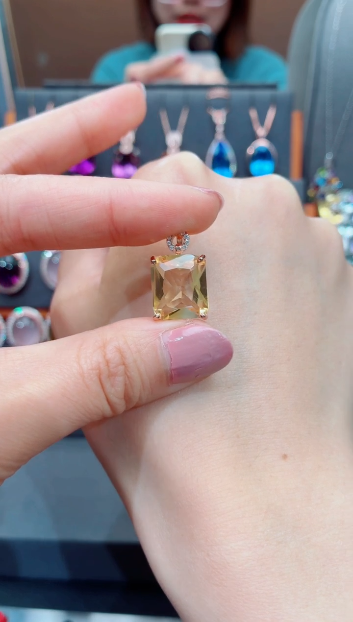 吊坠(赠链)银S925镶嵌水晶水晶吊坠