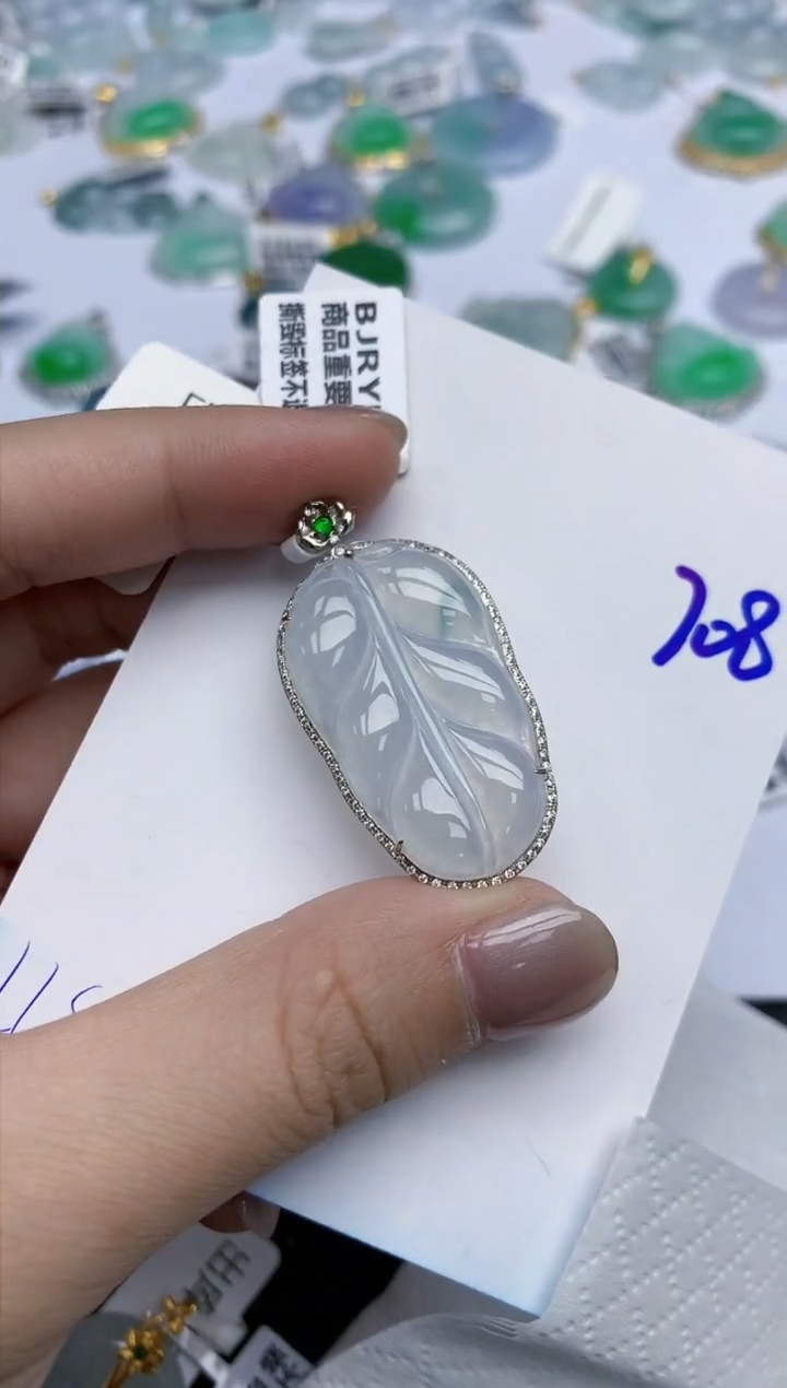 【闪购商品】翡翠颈饰18K金镶嵌天然翡翠A货
