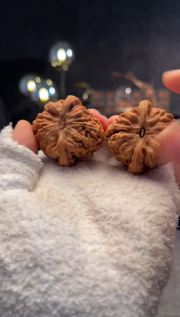 吊坠文玩核桃L***D南将