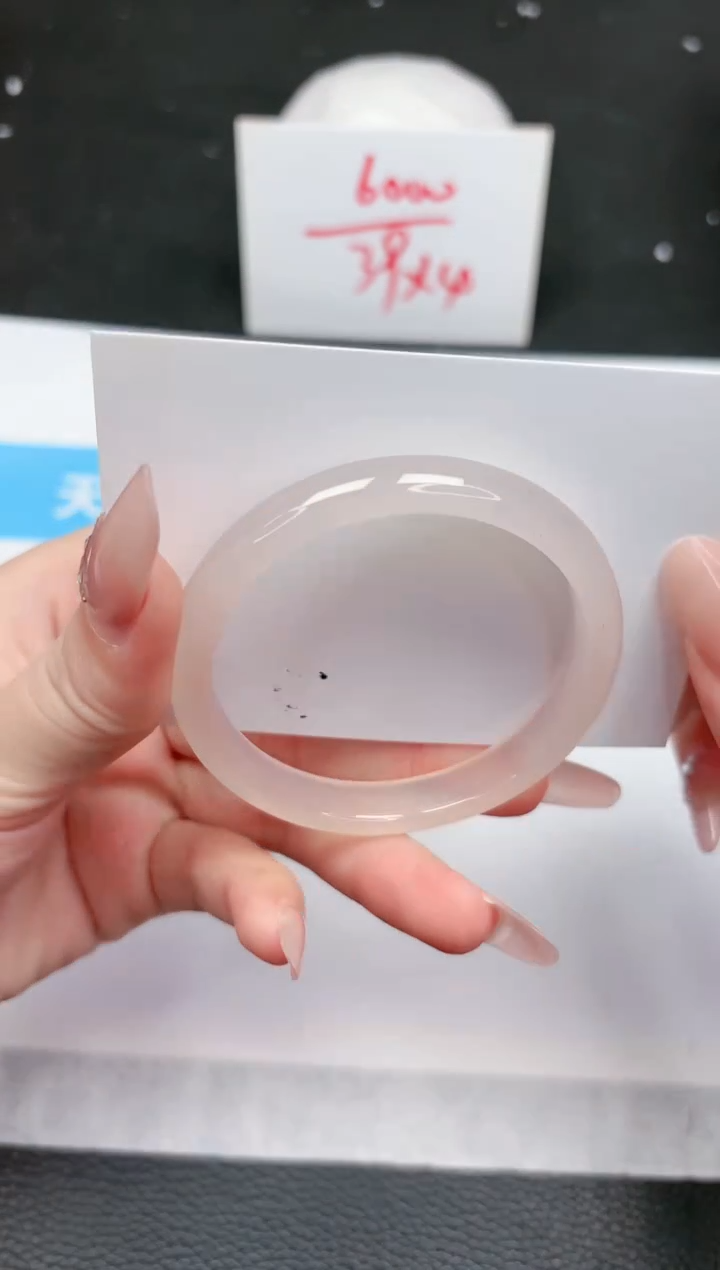 【闪购商品】石英质玉手镯未镶嵌655-53.7