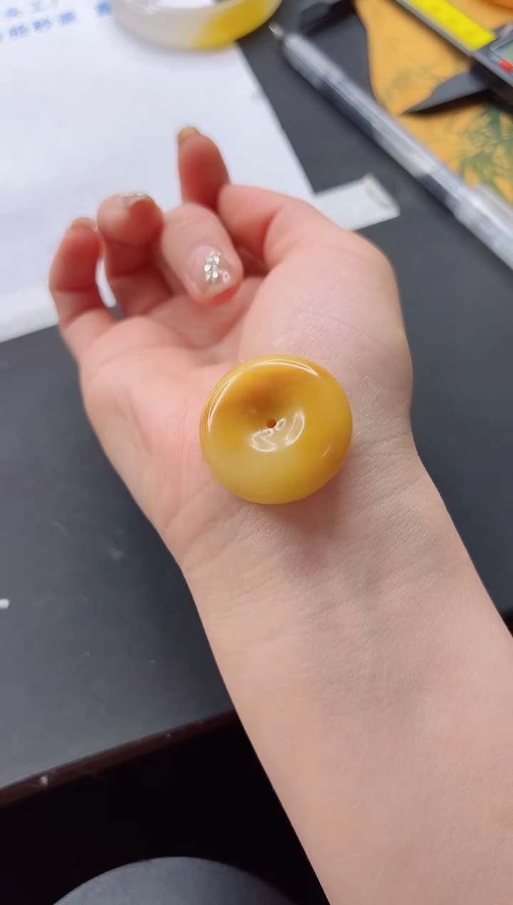 【闪购商品】石英质玉手镯未镶嵌平安扣