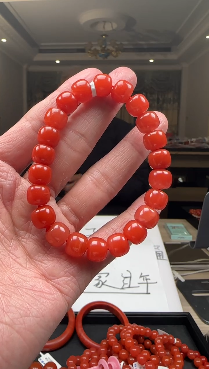 【闪购商品】南红玛瑙10mm保山手串圆珠未镶嵌多样性发一件