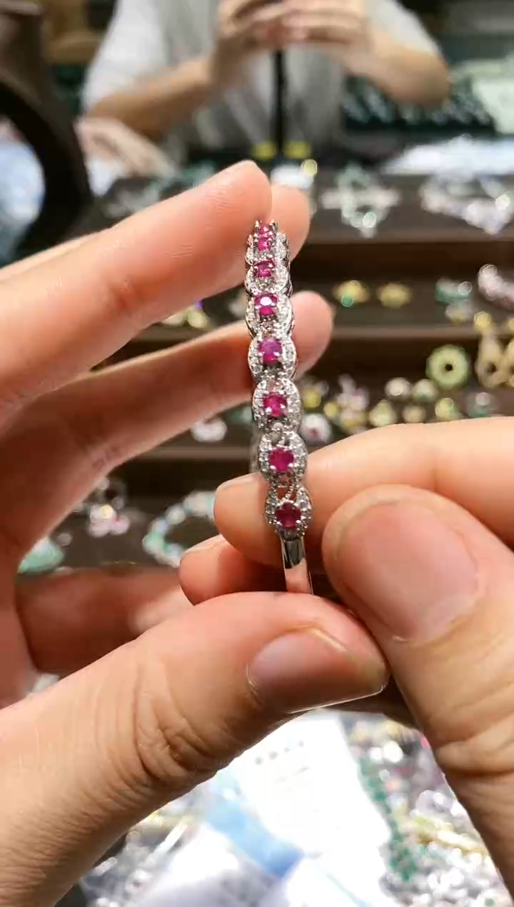 【闪购商品】红宝石手镯银S925镶嵌手镯